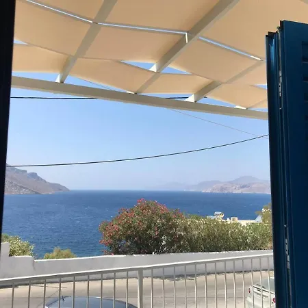Apartment Odyssey In Armeos Masouri